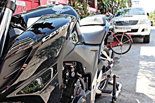 ขายcb500f สีดำวิ่งมา6,9xxกม.ขาย175,000บาทพร้อมประกันชั้น1รถสวย ภาษีรถหมด9เมษายน57 รถสภาพดีดูแลเป็นอย่างดีเลยไม่เคยวิ่งออกทางไกลมาก่อน ขายcb500f สีดำวิ่งมา6,9xxกม.ขาย175,000บาทพร้อมประกันชั้น1รถสวย ภาษีรถหมด9เมษายน57 รถสภาพดีดูแลเป็นอย่างดีเลยไม่เคยวิ่งออกทางไกลมาก่อน