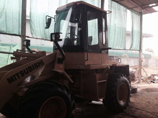 รถตักล้อยาง MITSUBISHI WS500 ตักใด้คั้งละ1คิว เก่านอก