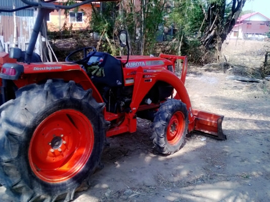 ขายแทรกเตอร์คูโบต้าL4508DI ใบมีดคานบนตราช้างผาล6*22ตราช้างพร้อมใช้งานครับ