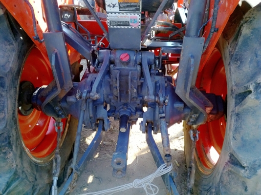 ขายแทรกเตอร์คูโบต้าL4508DI ใบมีดคานบนตราช้างผาล6*22ตราช้างพร้อมใช้งานครับ