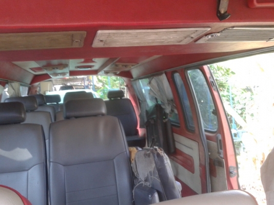 ขายแล้ว รถตู้โตโยต้า รุ่น หลังคาเตี้ย แอร์ราว เบาะครบ ขายแล้ว รถตู้โตโยต้า รุ่น หลังคาเตี้ย แอร์ราว เบาะครบ