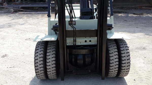 ขายรถโฟคลิฟ3ตันเสาสุง4เมตรเครื่องแรงมาก..เกียดีรุ่น14c.งาเท