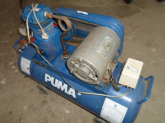 ปั๊มลม PUMA  สภาพสวย  พร้อมใช้งานไฟบ้าน ขนาดถังจุ 36 ลิตร 3,800