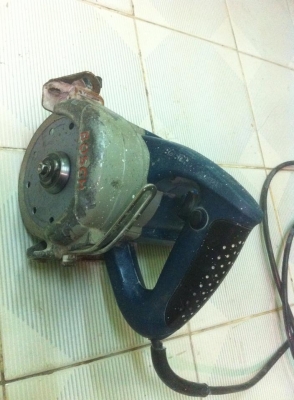 เครื่องตัดกระเบื้องBOSCHรุ่นGDM 12-34 ราคาถูกๆคับ