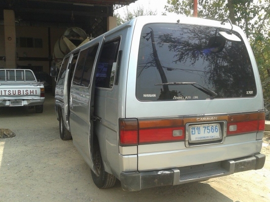 รถบ้านๆมาแล้ว รถตู้สวยๆ นิสสัน 59000 เครื่องดีเซล สวยคุ้มราคา