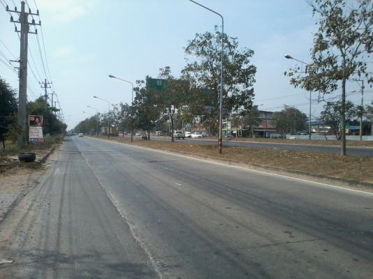 ขายที่ดินติดถนนมิตรภาพ อ.สีคิ้ว  62ไร่  ราคา 1,000,000 บาทต่อไร่