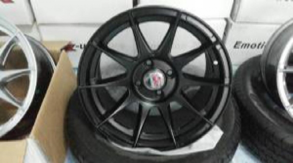 แม็กซ์ใหม่แกะกล่องขอบ15 4รู100 หน้ากว้าง8นิ้ว