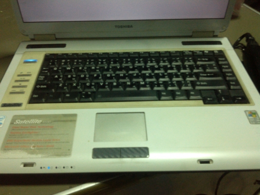 ขายโน็ตบุคtoshiba satellite a100 2400บ. ขายโน็ตบุคtoshiba satellite a100 2400บ.