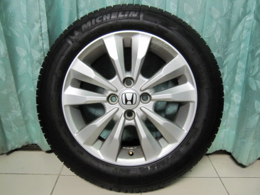 ขายล้อแม็ก Honda City พร้อมยาง MICHELIN ปี 12 ขอบ 15