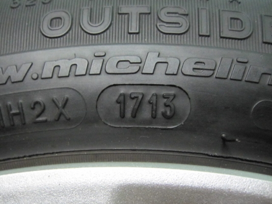 ขายล้อแม็ก Honda City พร้อมยาง MICHELIN ปี 13 ขอบ 15 ขายล้อแม็ก Honda City พร้อมยาง MICHELIN ปี 13 ขอบ 15
