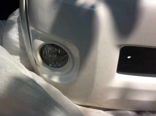 กันชนหน้าวีโก้Smart แท้ถอดจากรถป้ายแดงพร้อมตัดหมอกครบๆยกใส่ได้เลย กันชนหน้าวีโก้Smart แท้ถอดจากรถป้ายแดงพร้อมตัดหมอกครบๆยกใส่ได้เลย