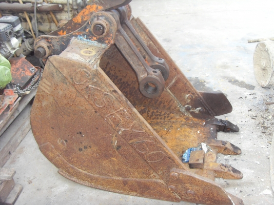 ขายบุ้งกี่ รถแบ๊คโฮ pc-60