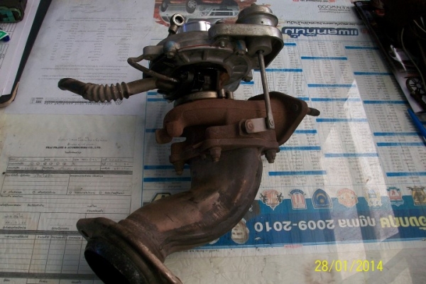 ขายโบเดิม วีโก้ ตัวมีจมูก และ ท่อเหล็กลงหน้าเพลา