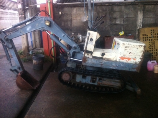 ขายรถตักแบคโฮขนาดเล็ก Mitsubishi Me08