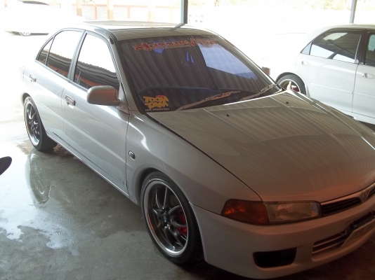 ขายรถเก๋งพร้อมเครื่องเสียงชุดใหญ่ 120,000  บาท