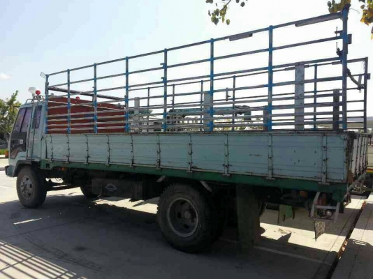 ISUZU ROCKY FRR เครื่อง175 เบรคทิฟฟี่ แอร์เย็น เพาเวอร์ กะบะยาว 5.5 เมตร