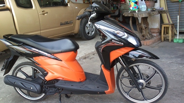 ฮอนด้า คลิกไอล้อแม็กซ์ สภาพดี เครื่องเดิมเดิม เอกสารครบ ฮอนด้า คลิกไอล้อแม็กซ์ สภาพดี เครื่องเดิมเดิม เอกสารครบ