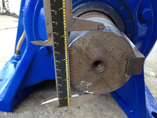 ขายมอเตอร์เกียร์ ขนาด 3 HP. 380 V อัตราทด 1:200 รอบช้า เพลาใหญ่ ฉุดงานหนักดีครับ วิ่งนิ่มพร้อมใช้งาน