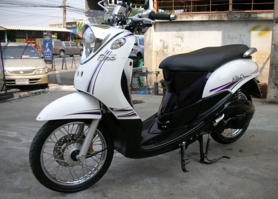 Fino ลายคลาสสิค รถปี55 วิ่งน้อยสวยๆ ตจวส่งได้ ครับ