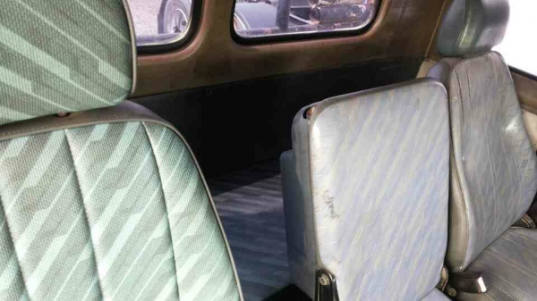 ISUZU ROCKY 6 ล้อ  หัวลาก