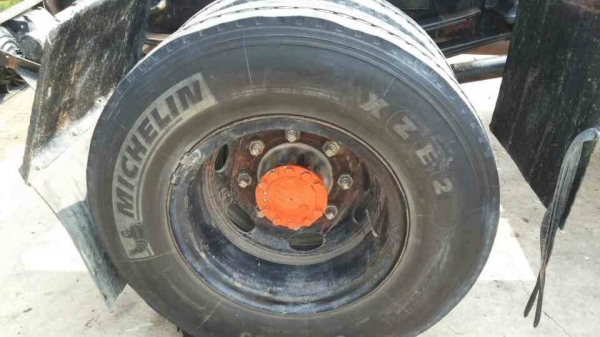 ISUZU ROCKY 6 ล้อ  หัวลาก