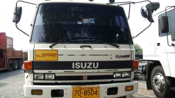 ISUZU ROCKY 6 ล้อ  หัวลาก