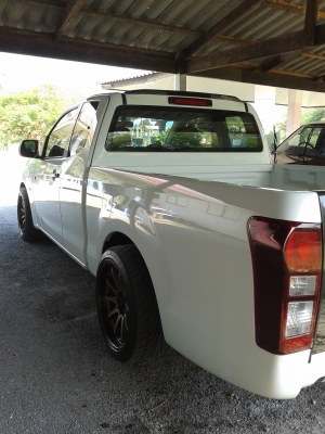 ขายดาวน์ ALL NEW D-MAX สภาพพร้อมซิ่งครับ ขายดาวน์ ALL NEW D-MAX สภาพพร้อมซิ่งครับ