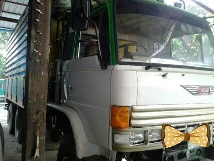 ขายรถบรรทุกสิบล้อ Hino KT925 - 1 เพลา วางหัว F18 เครื่อง HO7C - 185 แรง ทะเบียนพร้อม