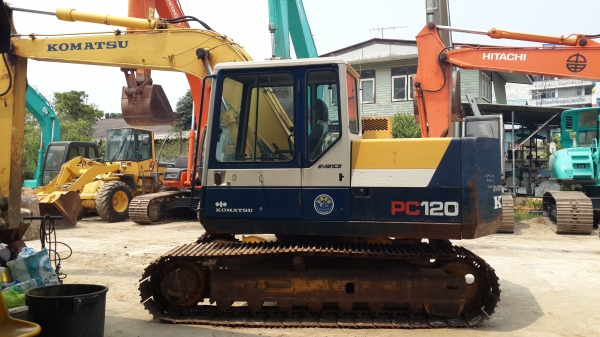Komatsu PC120-5 เก่านอกไม่เคยใช้งานในไทยพร้อมใช้ สวยสภาพเดิม
