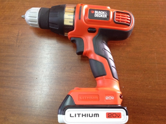ขายสว่านไขควงไร้สาย Black & Decker 20V แบต Lithium-ion แรงบิตสูง ใช้อยู่เอง ขอบอกว่าแรงมากๆ และ แข็งแรง ขายสว่านไขควงไร้สาย Black & Decker 20V แบต Lithium-ion แรงบิตสูง ใช้อยู่เอง ขอบอกว่าแรงมากๆ และ แข็งแรง