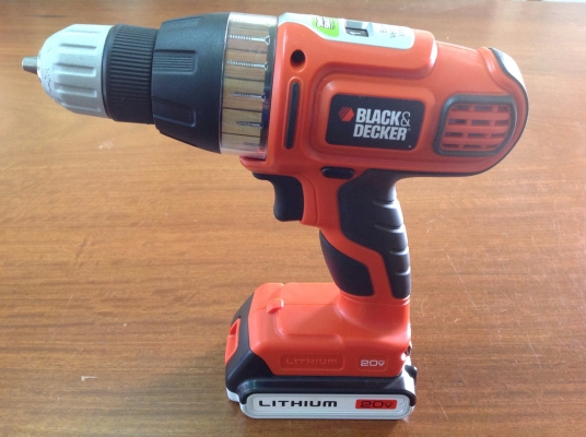 ขายสว่านไขควงไร้สาย Black & Decker 20V แบต Lithium-ion แรงบิตสูง ใช้อยู่เอง ขอบอกว่าแรงมากๆ และ แข็งแรง ขายสว่านไขควงไร้สาย Black & Decker 20V แบต Lithium-ion แรงบิตสูง ใช้อยู่เอง ขอบอกว่าแรงมากๆ และ แข็งแรง