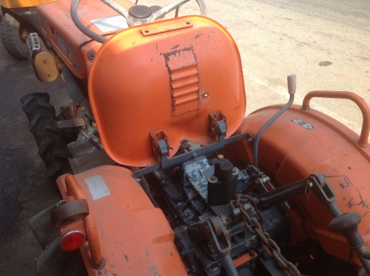 ขายด่วนรถไถคูโบต้า B5000 พร้อมโรตารี่ เก่าจากญี่ปุ่น ขายด่วนรถไถคูโบต้า B5000 พร้อมโรตารี่ เก่าจากญี่ปุ่น