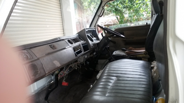 ขาย6ล้อดั้ม5คิว