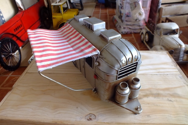 ขออนุญาตขายโมเดลเหล็กรถคลาสสิคน่าสะสม