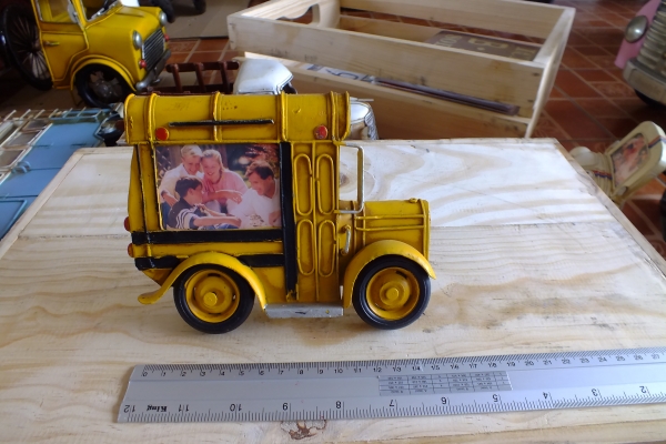 ขออนุญาตขายโมเดลเหล็กรถคลาสสิคน่าสะสม