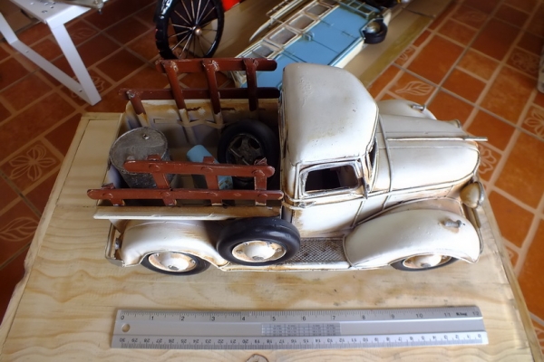 ขออนุญาตขายโมเดลเหล็กรถคลาสสิคน่าสะสม