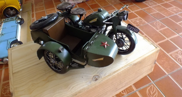 ขออนุญาตขายโมเดลเหล็กรถคลาสสิคน่าสะสม