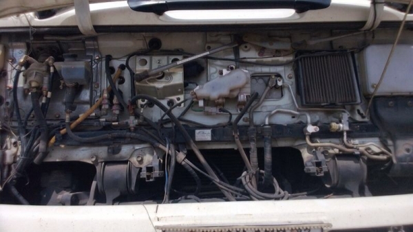 รถฮีโน่ 10 ล้อ หัวลาก 260 แรงม้า. ปี 49  ( ขายเฉพาะหัว ) ( รถวิ่ง 3xx,xxx กว่า กม. )  สนใจติดต่อ  081 - 6079515