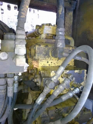 รถแบคโฮ KOMATSU  PC120 - 5.  สนใจติดต่อ 081 - 6079515