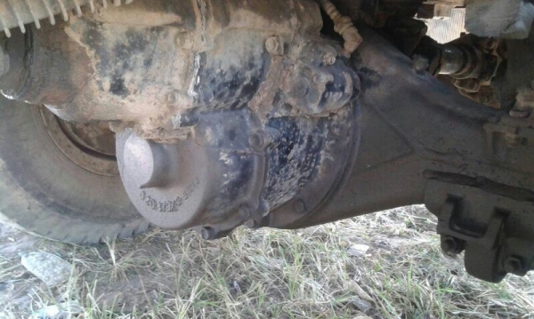 รถอีซูซุ 6 ล้อดั้ม 130 แรงม้า. ปี 48  สนใจติดต่อ 081 - 6079515