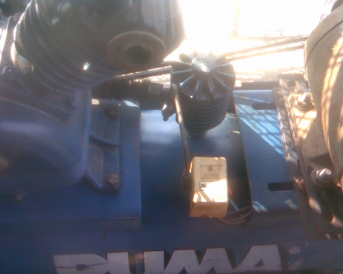 ปั้มลมพูมาตัวใหญ่ 186 ลิตร ปั้มลมพูมาตัวใหญ่ 186 ลิตร