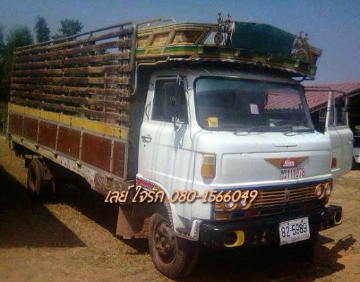 ***ขายแล้วครับขอบคุณ Truck2hand ขาย6ล้อช่วงยาว สวยๆราคาเบาๆHINO KM350 DQ100 90HP 6สูบ เครื่องเดิมแน่นดี เกียร์ดีไม่หลุด ช่วงล่าง6น็อตหน้า-หลัง คัสซีสวยไม่ปะไม่ดาม กระบะไม้คอกไม้สภาพดี พื้นมีผุนิดหน่อย ยาว5.50ม.ยาง8.25ดี6เส้น หัวเดิมภายในดีเกียร์ยาวคอนโซลค