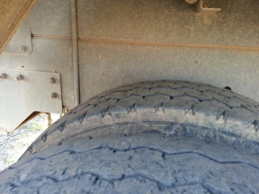 รถอีซูซุ 10 ล้อดั้ม 360 แรงม้า ปี 54. ( ขายแม่ , ลูก )  ( รถวิ่ง 15x,xxx กม. )  สนใจติดต่อ  081 - 6079515