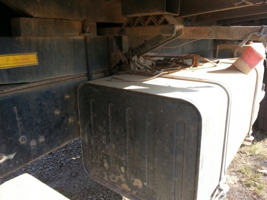 รถอีซูซุ 10 ล้อดั้ม 360 แรงม้า ปี 54. ( ขายแม่ , ลูก )  ( รถวิ่ง 15x,xxx กม. )  สนใจติดต่อ  081 - 6079515