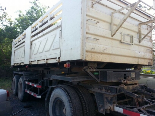 รถอีซูซุ 10 ล้อดั้ม 360 แรงม้า ปี 54. ( ขายแม่ , ลูก )  ( รถวิ่ง 15x,xxx กม. )  สนใจติดต่อ  081 - 6079515