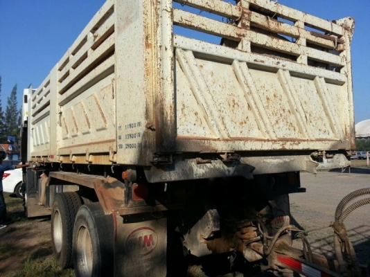 รถอีซูซุ 10 ล้อดั้ม 360 แรงม้า ปี 54. ( ขายแม่ , ลูก )  ( รถวิ่ง 15x,xxx กม. )  สนใจติดต่อ  081 - 6079515