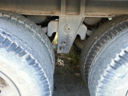 รถอีซูซุ 10 ล้อดั้ม 360 แรงม้า ปี 54. ( ขายแม่ , ลูก )  ( รถวิ่ง 15x,xxx กม. )  สนใจติดต่อ  081 - 6079515