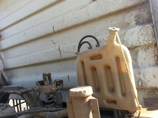 รถอีซูซุ 10 ล้อดั้ม 360 แรงม้า ปี 54. ( ขายแม่ , ลูก )  ( รถวิ่ง 15x,xxx กม. )  สนใจติดต่อ  081 - 6079515