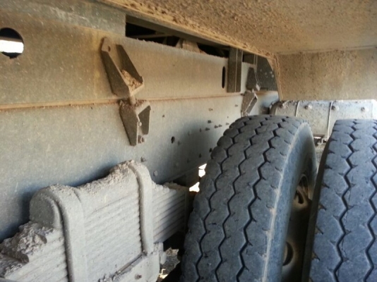 รถอีซูซุ 10 ล้อดั้ม 360 แรงม้า ปี 54. ( ขายแม่ , ลูก )  ( รถวิ่ง 15x,xxx กม. )  สนใจติดต่อ  081 - 6079515