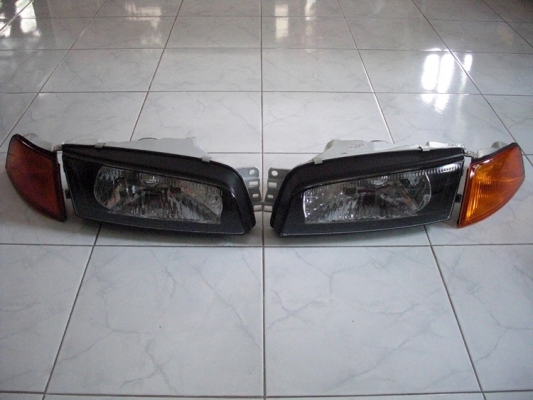 ขายไฟหน้าโคมดำตาเพชรEVO4-CK2 พร้อมไฟมุมส้มแท้